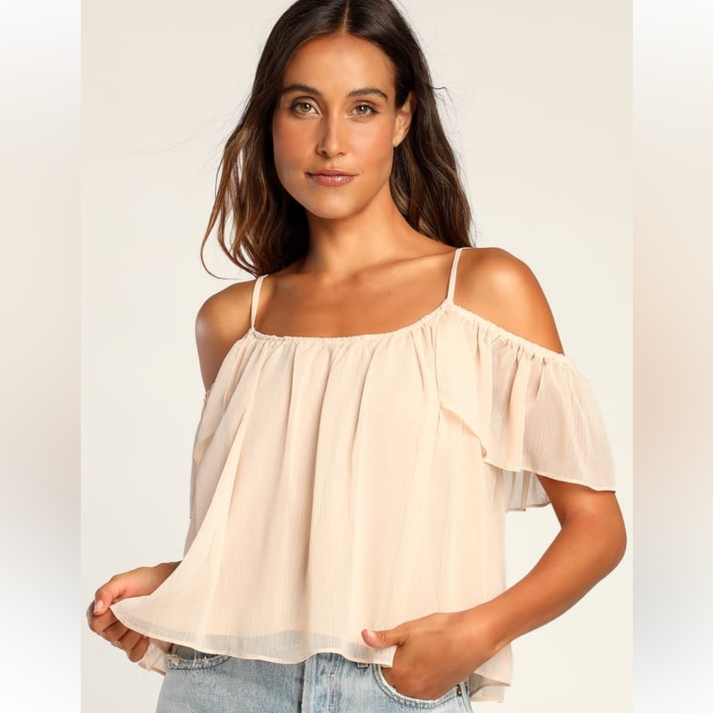 NWOT Lulu’s Blush pink off the shoulder top